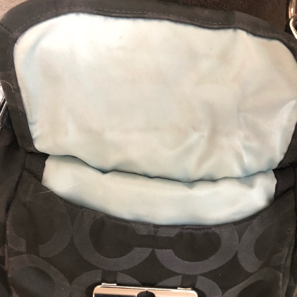 Coach purse - Authentic - Picture 2 of 12
